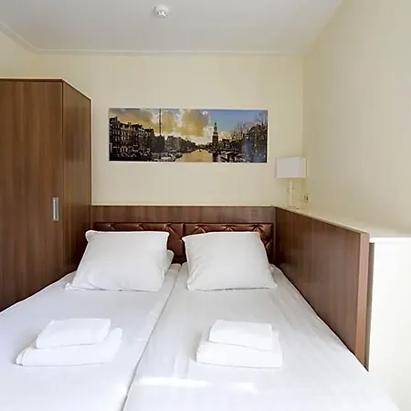 Hotel Park Plantage 3*