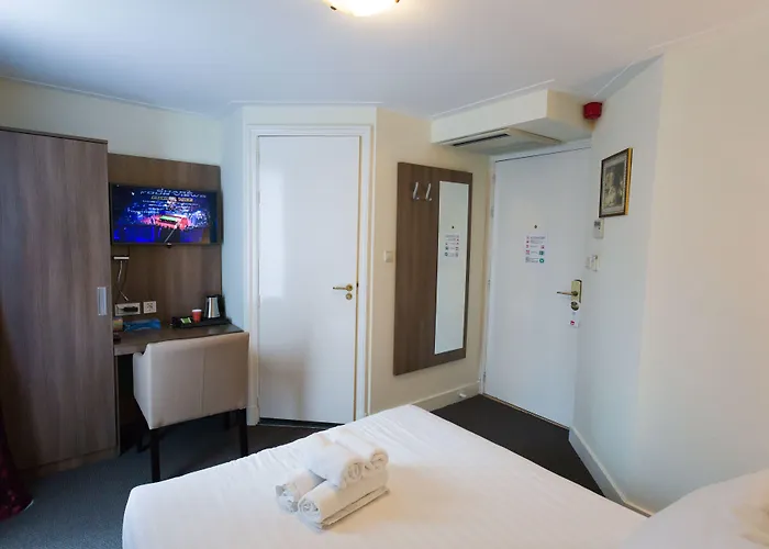 호텔 Park Plantage 3*