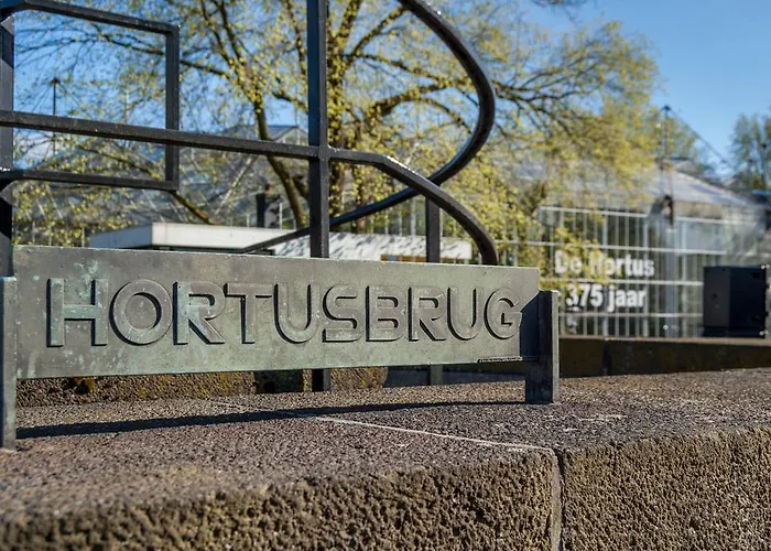 호텔 Park Plantage 3*